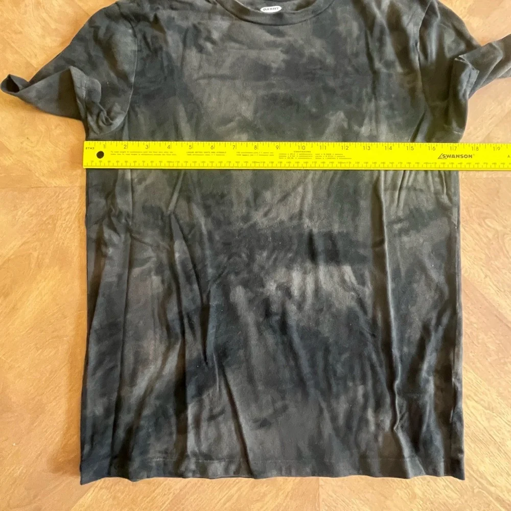 Old Navy 4-Pack Tee Bundle – Kids XL (14–16) – 1 Graphic & 3 Tie-Dye